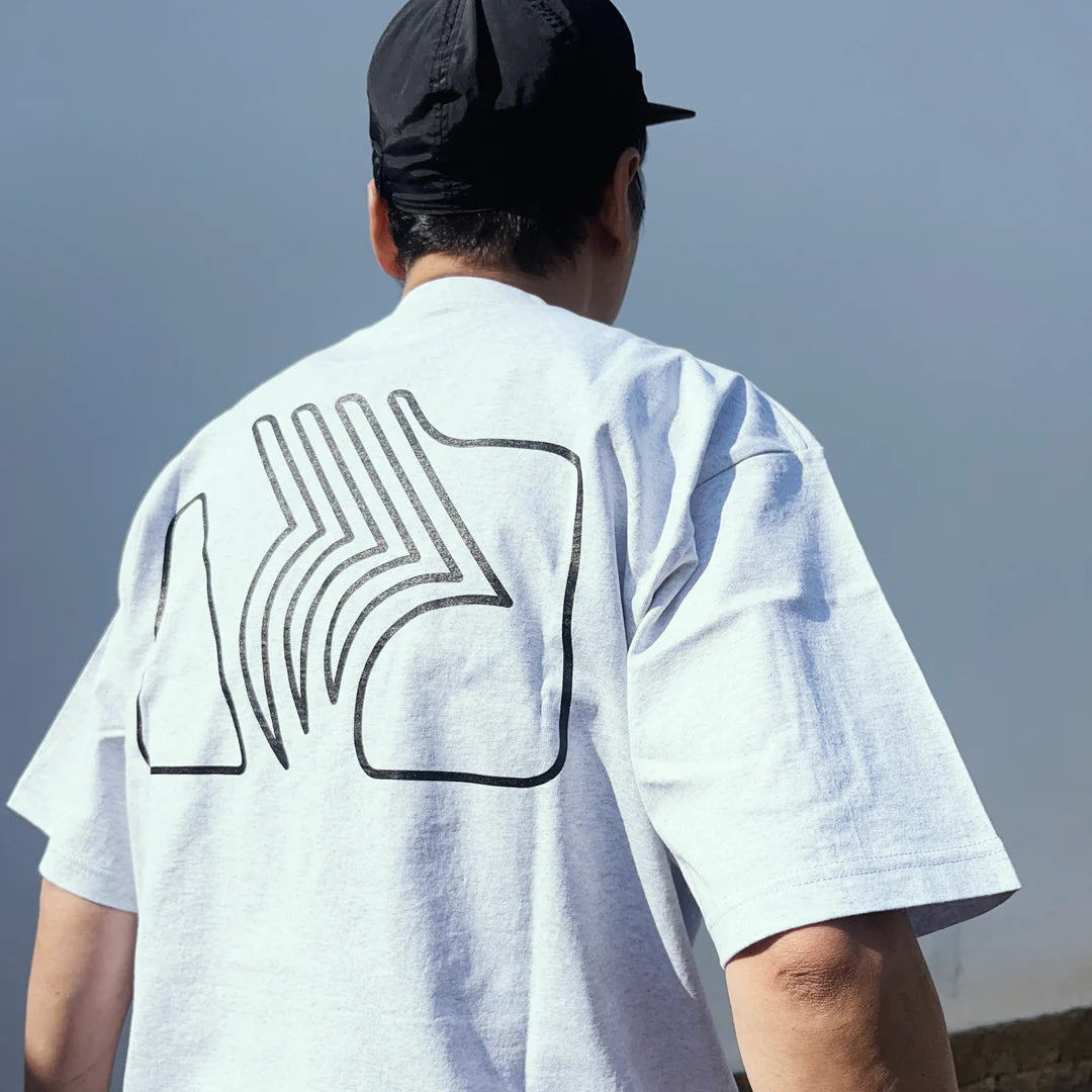 Typostscript® “PAGES TEE”