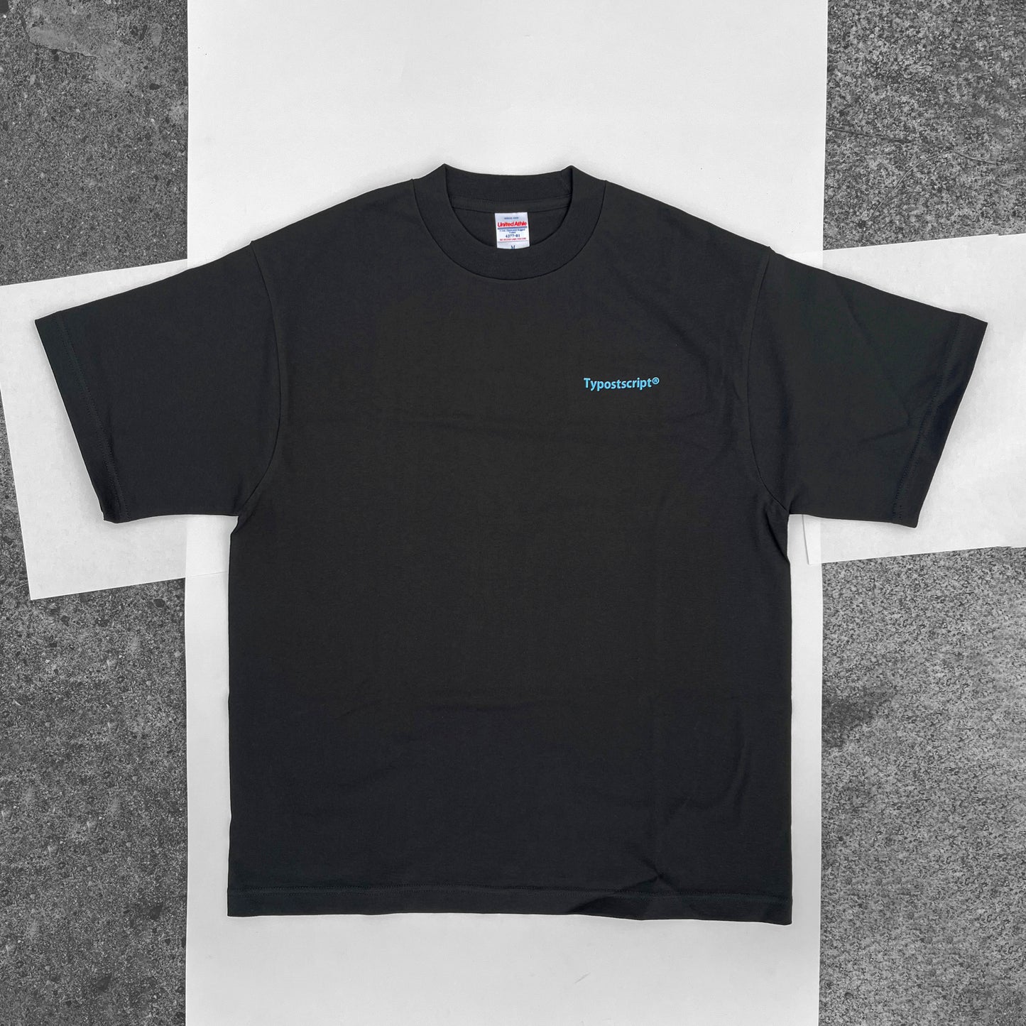 Typostscript® “PAGES TEE”
