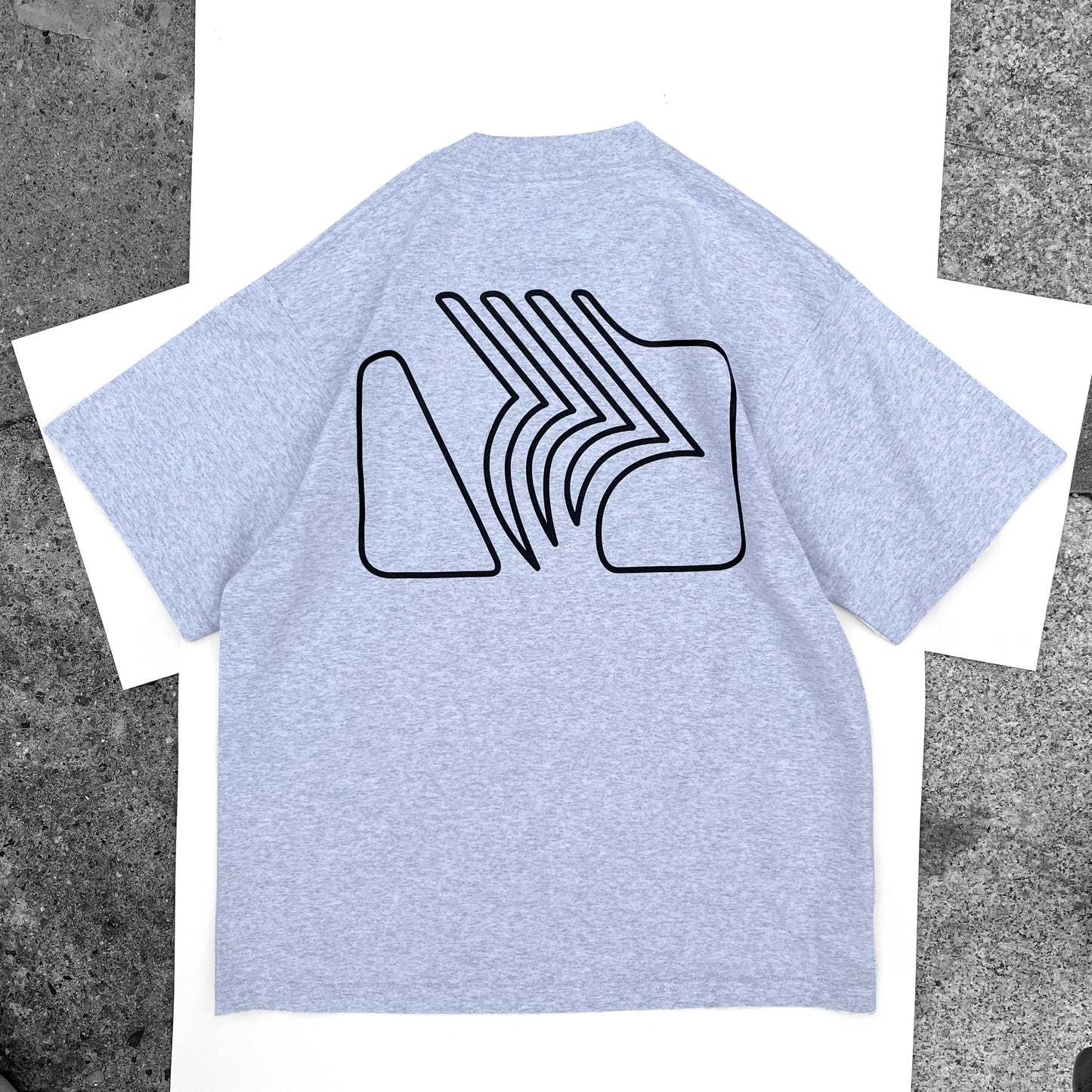 Typostscript® “PAGES TEE”